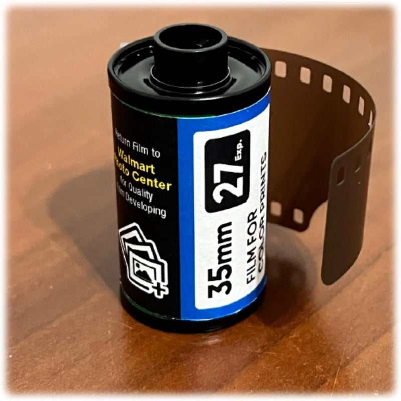 ONN . Reusable 35MM Film Camera (Brown) - Image 5